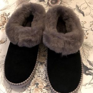 Ugg Wrin Slipper